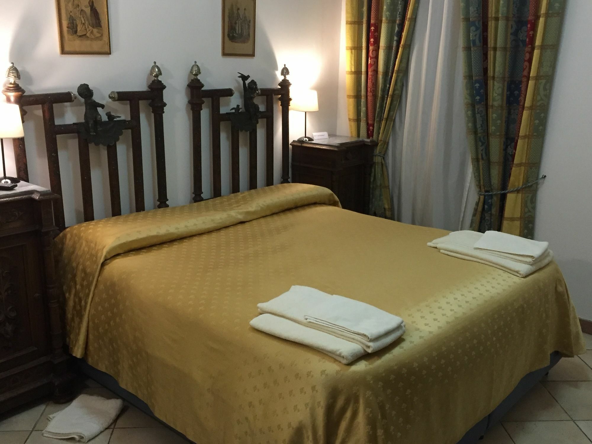 カタンザーロ La Residenza Dei Nobili Bed & Breakfast エクステリア 写真